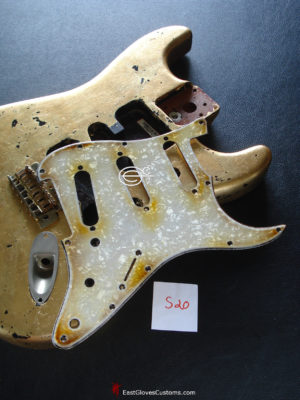 ( #S20 ) FENDER STRATOCASTER STYLE PEARLOID PICKGUARD SSS 3PLY RELIC AGED (SOLD) - Image 3