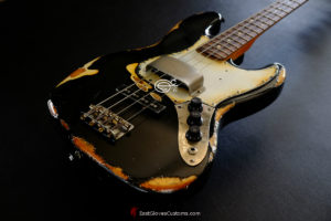 FENDER STANDARD JAZZ BASS BLACK 60's PICKUPS HEAVY RELIC AGED (SOLD) - Image 10