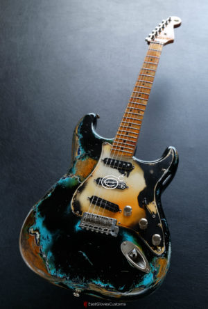 Fender Stratocaster 60th Anniversary Black on Blue Inspired by Joe Strummer Heavy Relic (SOLD) - Image 2