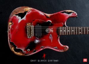 Squier ST-331 Stratocaster Red / Black Made in Japan Heavy Aged Relic by East Gloves Customs - Image 6