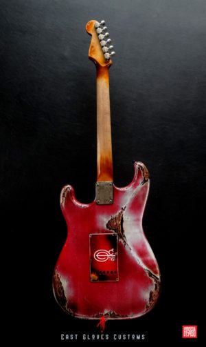 Squier ST-331 Stratocaster Red / Black Made in Japan Heavy Aged Relic by East Gloves Customs - Image 12