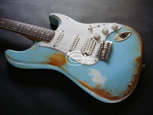 Fender Stratocaster Relic Daphne Blue HSS (Baby Blue) (SOLD) - Image 4