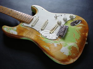 Fender Stratocaster Super Heavy Relic Green (SOLD) - Image 3