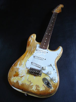 Fender Stratocaster Super Heavy Relic Ivory (SOLD) - Image 3