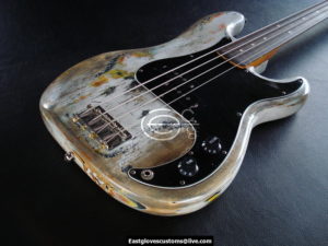 Fender Squier Precision Bass Fretless Dirty White Heavy Relic (Made in Japan) (SOLD) - Image 2