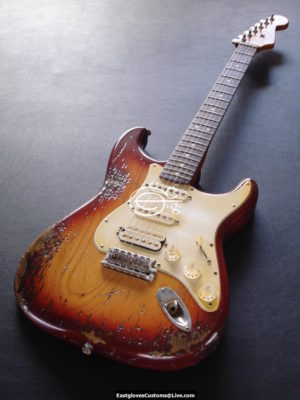 Fender Stratocaster Heavy Relic Cherryburst Special Edition (SOLD) - Image 9