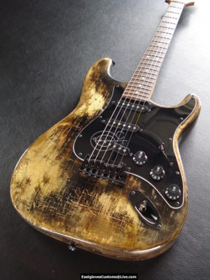 Fender Stratocaster Relic Black & Gold 40th Anniversary Gold Edition (SOLD) - Image 2