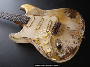 Fender Stratocaster Heavy Relic Vintage White Made in USA Gold Edition [Lefty Handed] (SOLD) - Image 5