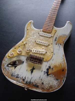 Fender Stratocaster Heavy Relic Vintage White [Left Handed] (SOLD) - Image 3
