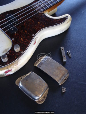 Fender Precision Bass Relic Vintage White (SOLD) - Image 3