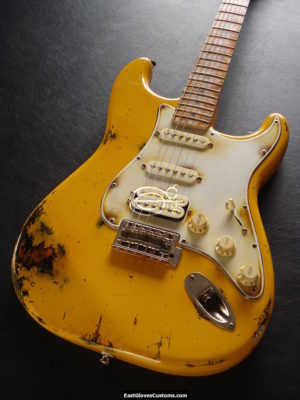 Fender Stratocaster Relic Yellow (SOLD) - Image 2