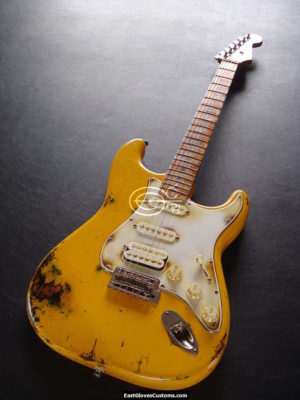 Fender Stratocaster Relic Yellow (SOLD) - Image 3