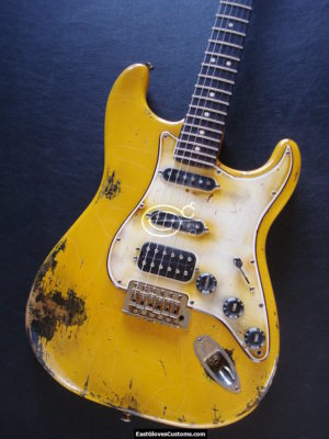 Fender Stratocaster S/S/H USA Relic Yellow (SOLD) - Image 4