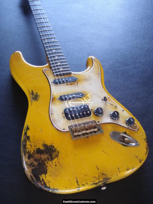 Fender Stratocaster S/S/H USA Relic Yellow (SOLD) - Image 6