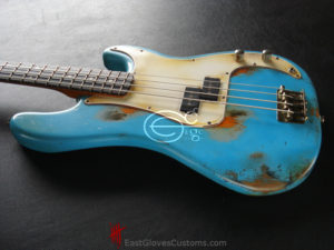 Fender Precision Bass Relic Ocean Blue Turquoise Relic (SOLD) - Image 7