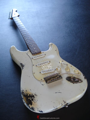 Fender Stratocaster Heavy Relic Antique White (SOLD)