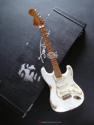 Fender Stratocaster Heavy Relic White Inspired by Jimi Hendrix (Limited Edition by EGC) (SOLD) - Image 4