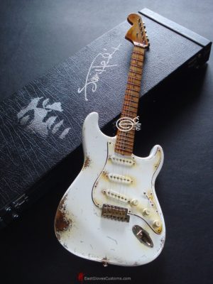 Fender Stratocaster Heavy Relic White Inspired by Jimi Hendrix (Limited Edition by EGC) (SOLD)