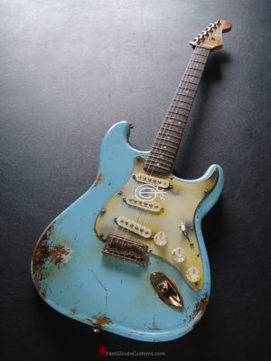 Fender Stratocaster Relic Daphne Blue (SOLD) - Image 2