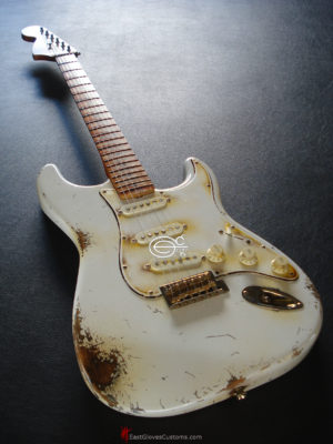 Fender Stratocaster Heavy Relic White Inspired by Jimi Hendrix (Limited Edition by EGC) (SOLD) - Image 5