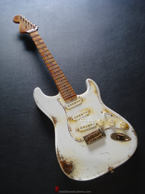 Fender Stratocaster Heavy Relic White Inspired by Jimi Hendrix (Limited Edition by EGC) (SOLD) - Image 10