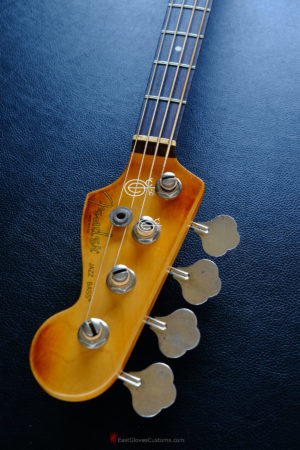 Fender Standard Jazz ฺBass Sunburst Heavy Relic Aged Made in USA (SOLD) - Image 12