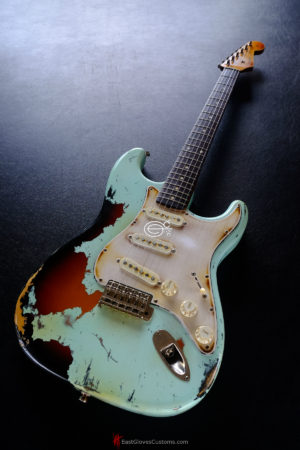 Fender Stratocaster Heavy Relic Surf Green Blue/Sunburst Made in Japan (SOLD)