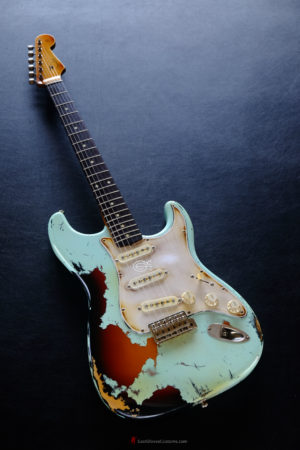 Fender Stratocaster Heavy Relic Surf Green Blue/Sunburst Made in Japan (SOLD) - Image 3