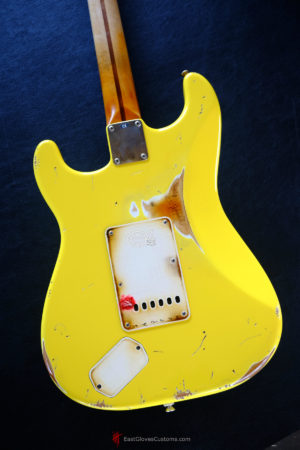 Fender Stratocaster Deluxe Powerhouse Relic Graffiti Yellow (SOLD) - Image 4