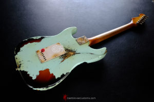 Fender Stratocaster Heavy Relic Surf Green Blue/Sunburst Made in Japan (SOLD) - Image 9