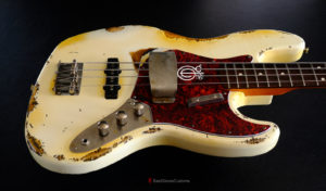FENDER STANDARD JAZZ ฺBASS VINTAGE WHITE HEAVY RELIC AGED (SOLD) - Image 8