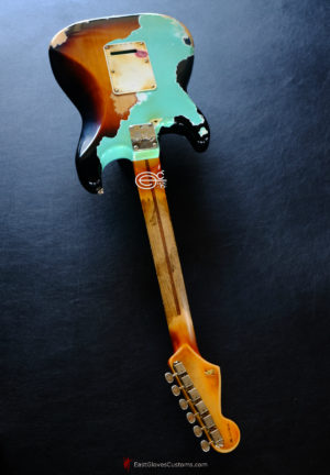 Fender Stratocaster Relic Surf Green on Sunburst Made in USA (SOLD) - Image 11
