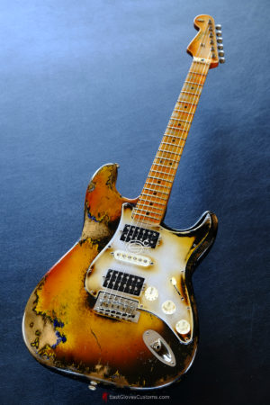 Fender Stratocaster Relic Honey Burst H/S/H Reverse Headstock [#1](SOLD) - Image 4