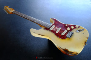 Fender Stratocaster Vintage White Made in USA Aged Relic (SOLD)