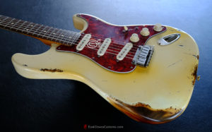 Fender Stratocaster Vintage White Made in USA Aged Relic (SOLD) - Image 5