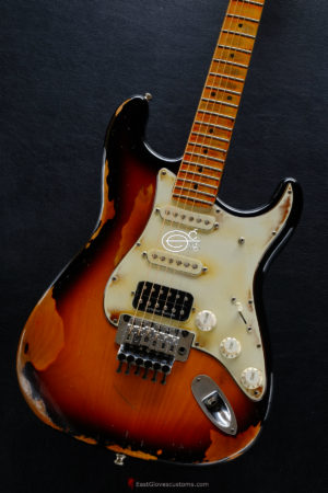 Fender Stratocaster Floyd Rose Classic HSS Sunburst Made in USA Aged Relic (VERY RARE)(SOLD) - Image 4