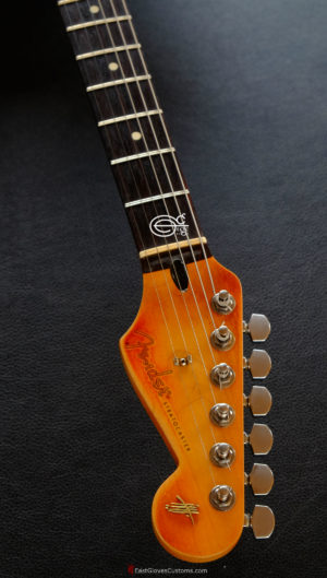 Fender Stratocaster Vintage White FN Series with Gold Leaf Made in USA Aged Relic (Rare)(SOLD) - Image 16