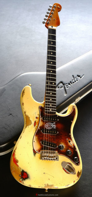 Fender Stratocaster Vintage White FN Series with Gold Leaf Made in USA Aged Relic (Rare)(SOLD) - Image 9