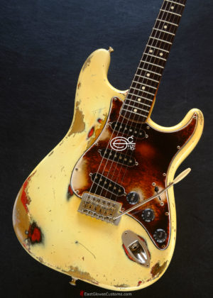 Fender Stratocaster Vintage White FN Series with Gold Leaf Made in USA Aged Relic (Rare)(SOLD) - Image 7