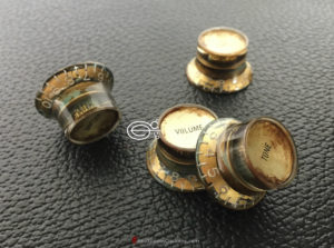 (#GG10) 4 PCS GIBSON LES PAUL TOP HAT STYLE GOLD REFLECTOR OXIDIZED KNOBS RELIC DISTRESSED AGED (SOLD) - Image 4