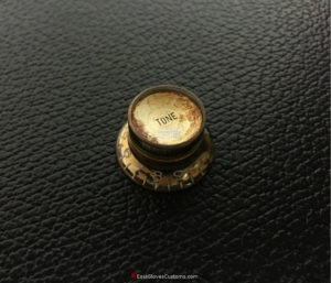 (#GG10) 4 PCS GIBSON LES PAUL TOP HAT STYLE GOLD REFLECTOR OXIDIZED KNOBS RELIC DISTRESSED AGED (SOLD) - Image 7