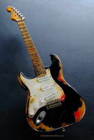 Fender Stratocaster 60th Anniversary Black Left Handed Heavy Aged Relic (Hidden) - Image 2