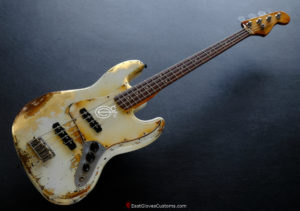 Fender Jazz Bass Vintage White Gold Edition Heavy Aged Relic by East Gloves Customs (RARE) - Image 6