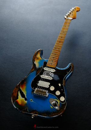 Fender Stratocaster Special Edition HSS Pelham Blue/Sunburst Aged Relic (SOLD) - Image 2