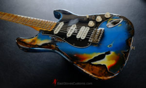 Fender Stratocaster Special Edition HSS Pelham Blue/Sunburst Aged Relic (SOLD) - Image 8