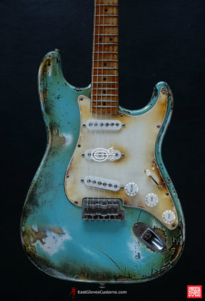 Fender Stratocaster Daphne Blue Heavy Aged Relic (SOLD) - Image 2