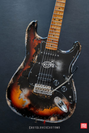Fender Stratocaster HSS Deluxe Series Sunburst Heavy Aged Relic by East Gloves Customs - Image 6
