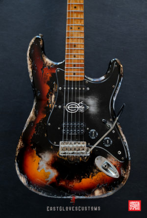 Fender Stratocaster HSS Deluxe Series Sunburst Heavy Aged Relic by East Gloves Customs - Image 9